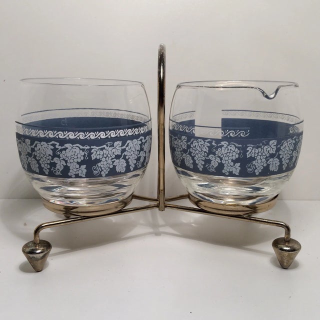 Mid-Century Modern Creamer and Sugar With Grape Design in Caddie For Sale - Image 3 of 11