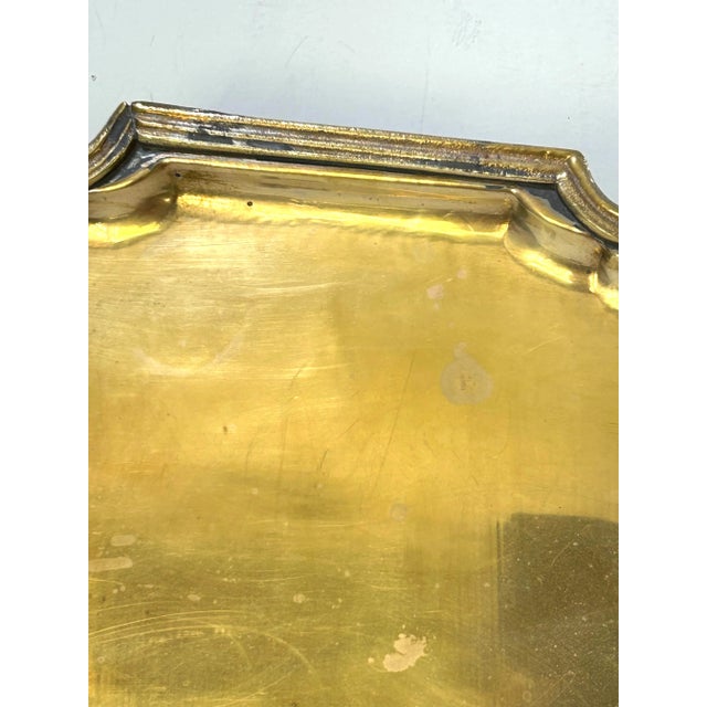 Vintage Square Brass Tray With Scalloped Corners – Hollywood Regency Brass Tray For Sale - Image 4 of 12