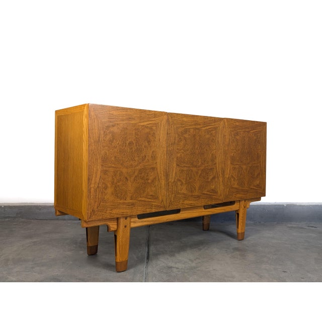 Mid-Century Modern Mid-Century Modern Oak Buffet/Credenza by Edmond J. Spence "Coronation" Line, C1950s For Sale - Image 3 of 17