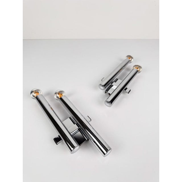 Mid-Century Italian Chrome Sconces attributed to Sciolari, 1970s, Set of 2 For Sale - Image 4 of 18