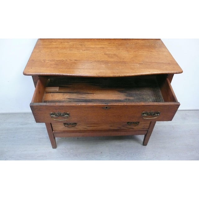 Antique Serpentine Tiger Oak Dresser with Mirror, 1890s For Sale - Image 5 of 7