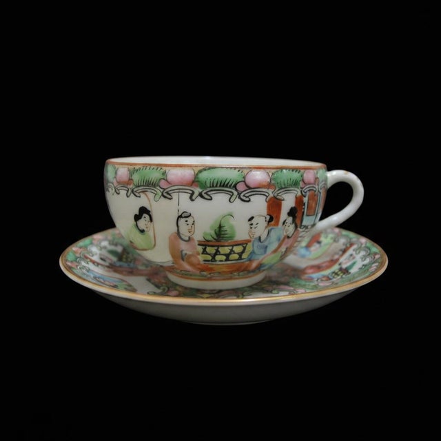 Figurative Chinese Export Famille Rose Medallion Porcelain Tea Cup & Saucer Set of 4 For Sale - Image 3 of 18