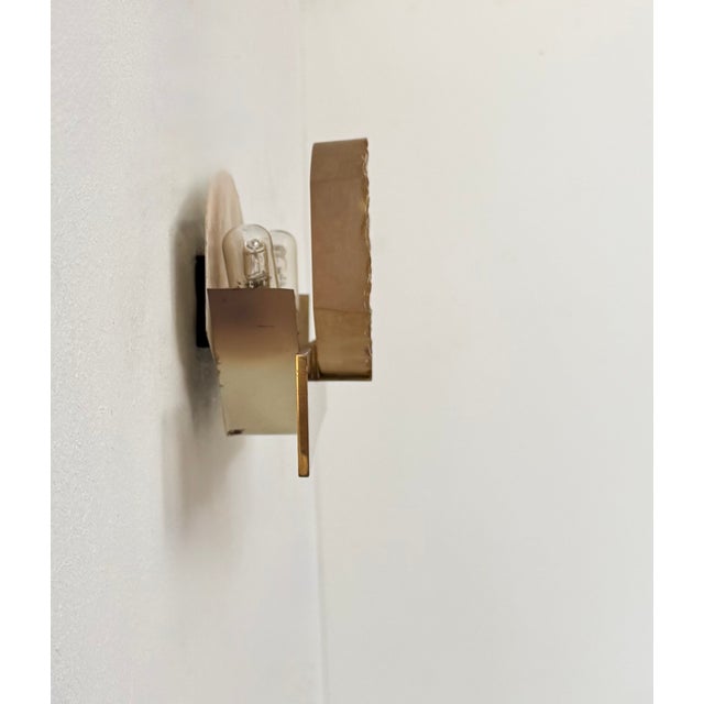 1960s Vintage Brass and Resin Wall Light attributed to Serge Mouille for Dallux, France, 1960 For Sale - Image 5 of 9