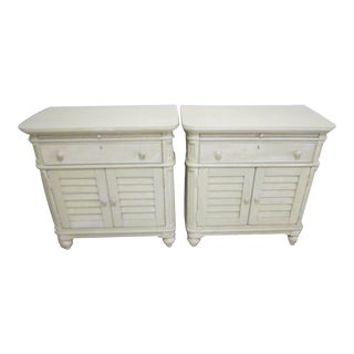 1970s Pair Wood Nightstand Shutter Style Two Doors One Drawer White Pull Out Tray Universal For Sale