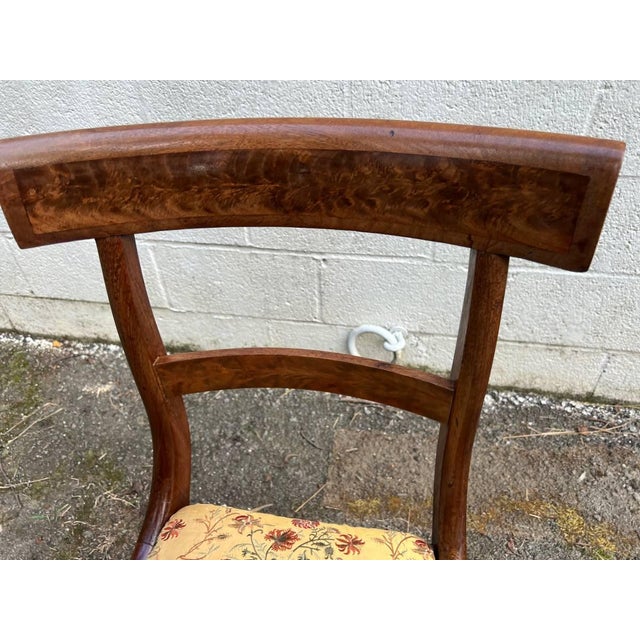 English 19th Century Regency Style Flame Mahogany Side Chair For Sale - Image 3 of 11