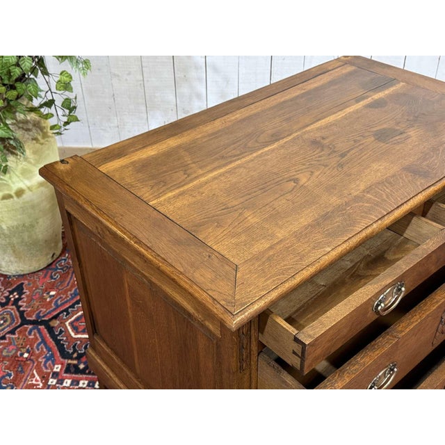 Chest of Drawers in Oak For Sale - Image 14 of 18