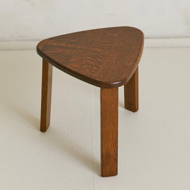 Modern Set of Three French Oak Triangular Nesting Tables, 1970s For Sale - Image 3 of 18