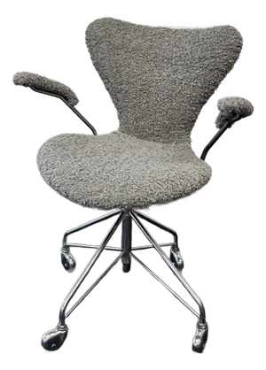 1960s Arne Jacobsen for Fritz Hansen Sevener Desk Chair Model 3117 in Bouclé.