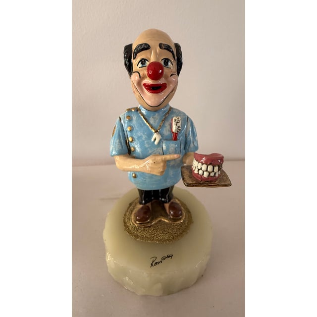 Cream A Pair of Signed Ron Lee Dental Clown Figurines For Sale - Image 8 of 12