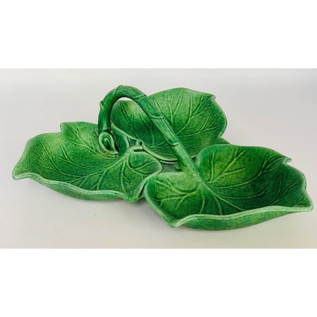 Vintage Majolica Ceramic Ivy Leaf Serving Dish in the Style of Portuguese 'Bordallo Pinheiro' For Sale - Image 10 of 10