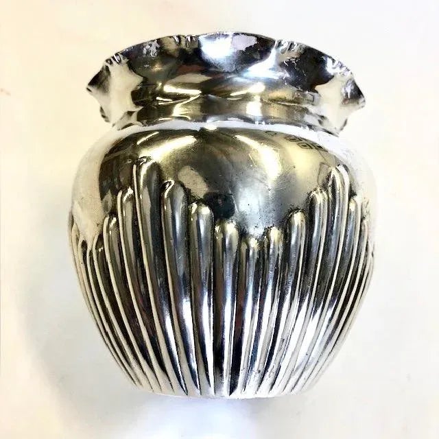 Antique Silverplate Victorian Catchpot For Sale In Palm Springs - Image 6 of 6