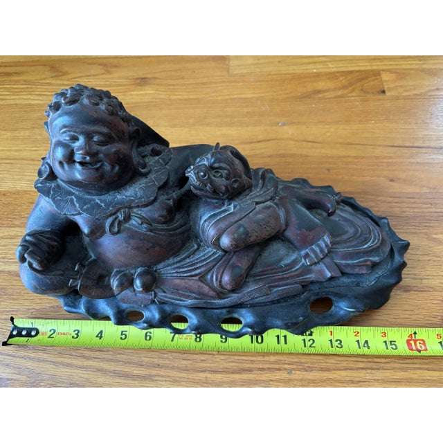 Late 19th-Century Chinese Carved Hongmu Figure of Liu Hai & Money Frog For Sale - Image 9 of 11
