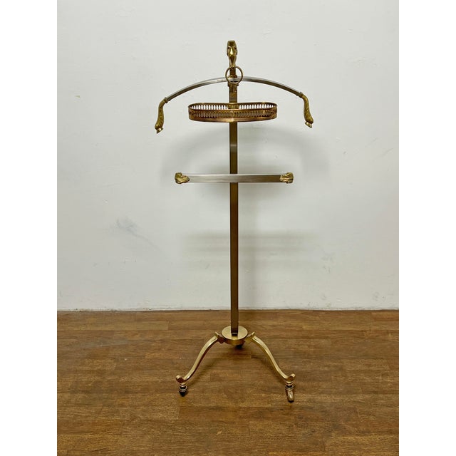 Mixed metal men's valet with horse and hooves motif, in the manner of Maison Jansen, circa 1960s. Made in Italy.