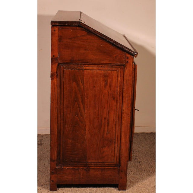 Tan 17th Century Louis III Oratory in Walnut For Sale - Image 8 of 12