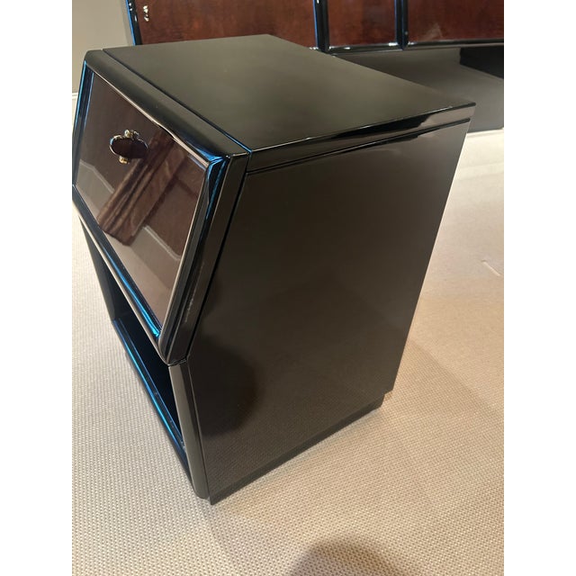 Wood 1980s Henredon Scene Three Nightstands (Pair) For Sale - Image 7 of 11