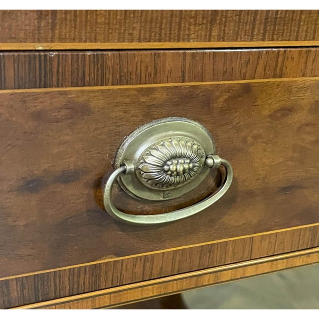 From Niagara Furniture a Vintage Schmieg and Kotzian End Table in excellent condition. The top of the piece has recently...