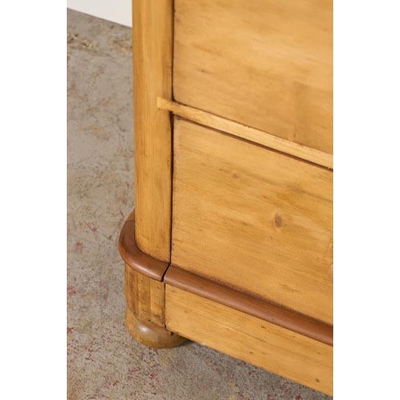 Late 19th Century English Victorian Large Two Over Three Pine Chest With Extra Deep Bottom Drawer For Sale - Image 4 of 10