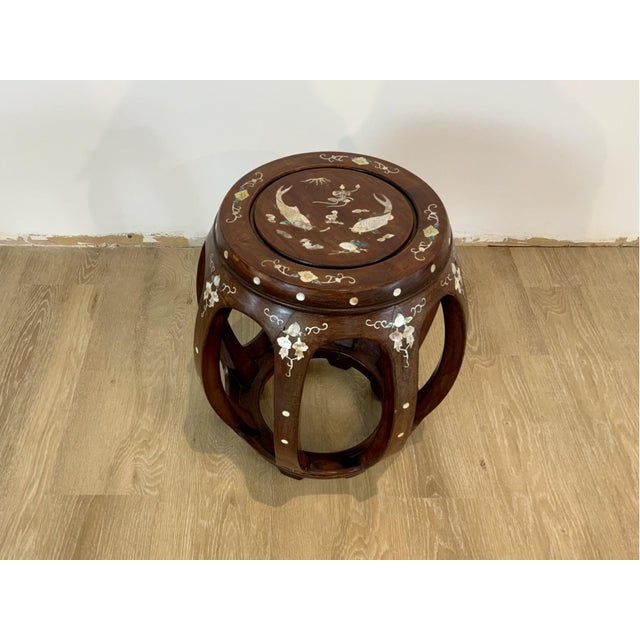 Mid-20th Century Chinese Hardwood Barrel Form Garden Stool For Sale - Image 4 of 5