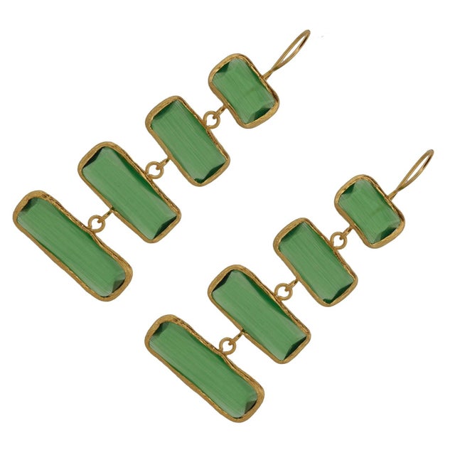 Contemporary Green Dangle Cat Eye Stone Gold Earring, 2 Pieces For Sale - Image 3 of 5