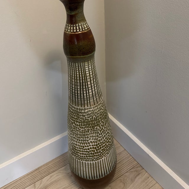 1970s Monumental 29" Mid-Century Modern Brutalist Ceramic Floor Vase by j.k. Dryden, 1979 For Sale - Image 5 of 7