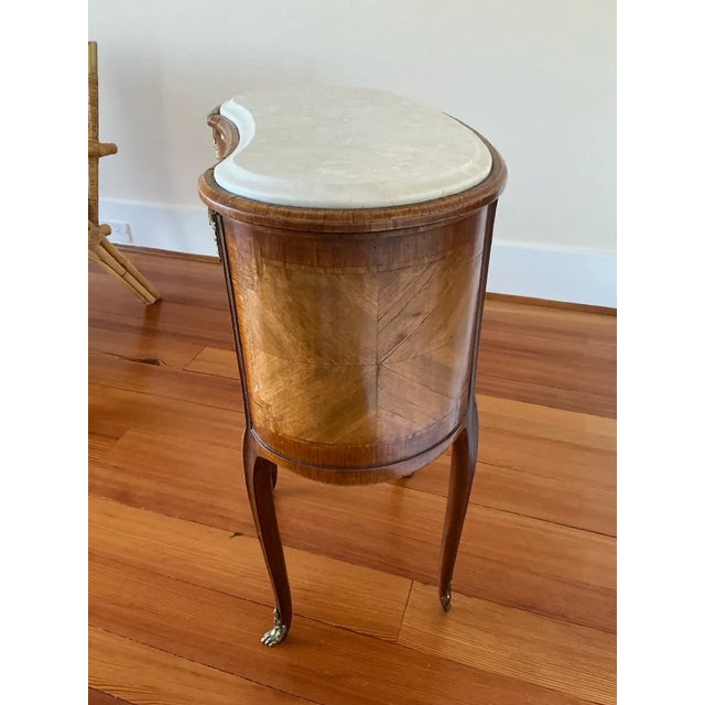 Antique French Louis XVI Style Kidney Shaped Marble Top Salon Table For Sale - Image 4 of 10