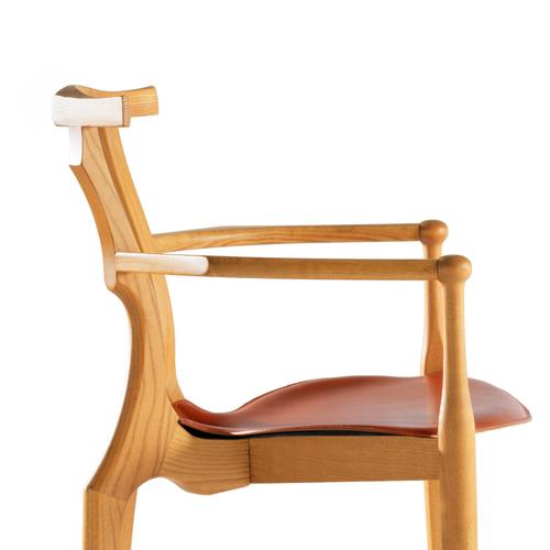 Mid-Century Modern Leather and Wood Gaulino Chair by Oscar Tusquets, 2018 For Sale - Image 6 of 9