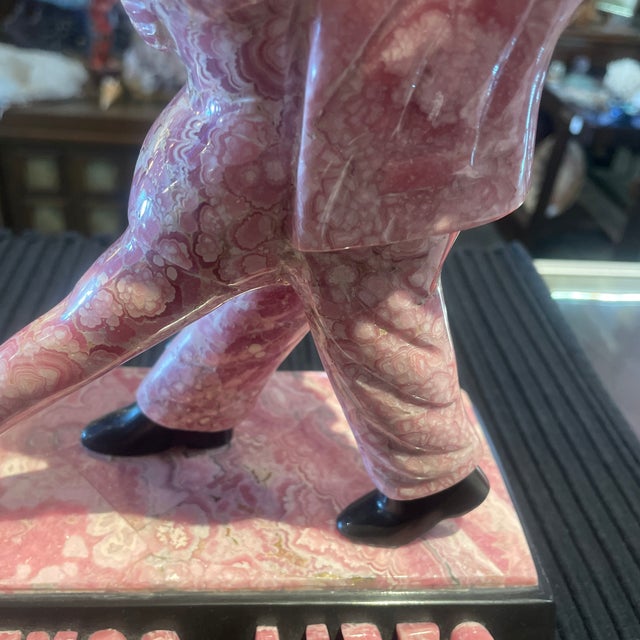 Figurative 1960s Argentine Rhodocrosite and Black Onyx Carved Stone Sculpture of Dancers For Sale - Image 3 of 9