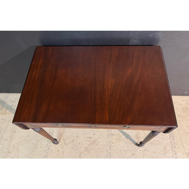 Georgian Sofa Table in the style of Gillows, 1820 For Sale - Image 4 of 18