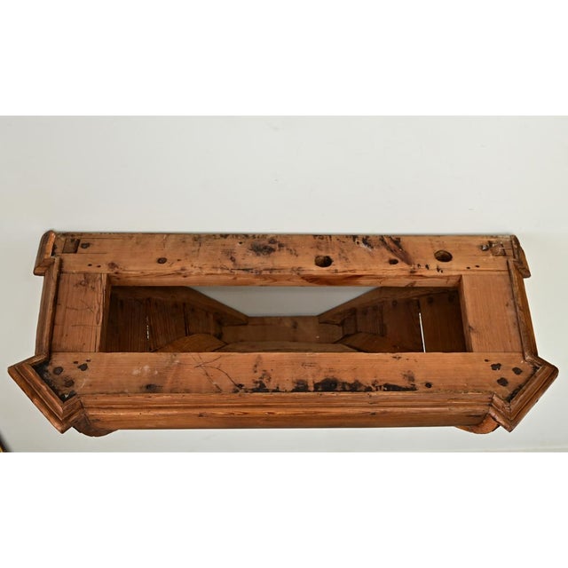 Portuguese Pair of 18th Century Pine Altar Consoles For Sale - Image 14 of 16