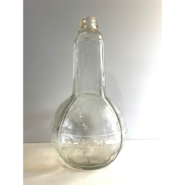 Glass 1939 New York World's Fair Bottle For Sale - Image 7 of 7