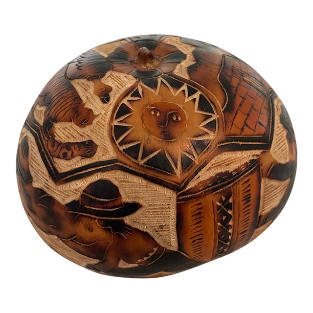 Peruvian Mates Burilados Folk Art Gourd For Sale