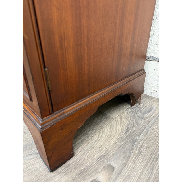 Vintage Georgian Style Mahogany Bookcase Cabinet China Cabinet For Sale - Image 12 of 15