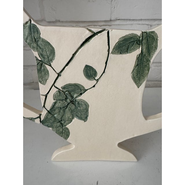Boho Chic Bloomsbury Inspired Urn Silhouette Vase For Sale - Image 3 of 3