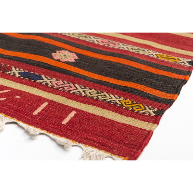 Mid 20th Century Traditional Patterned Kilim Kilim For Sale - Image 4 of 11