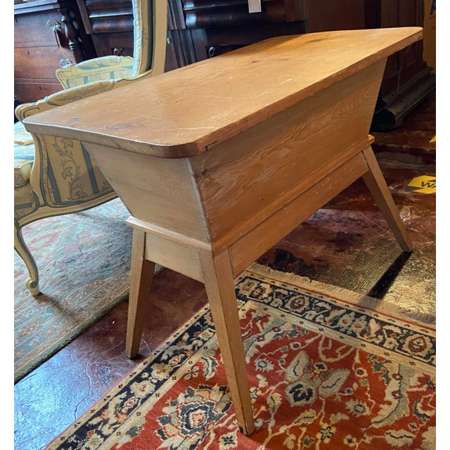 19th Century Pennsylvania Dough Box Table Chairish
