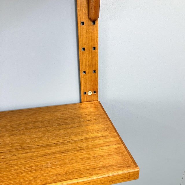 1960s Danish Wall Shelf in Teak with Aluminum Rails by Hansen and Guldborg, 1960s For Sale - Image 5 of 9