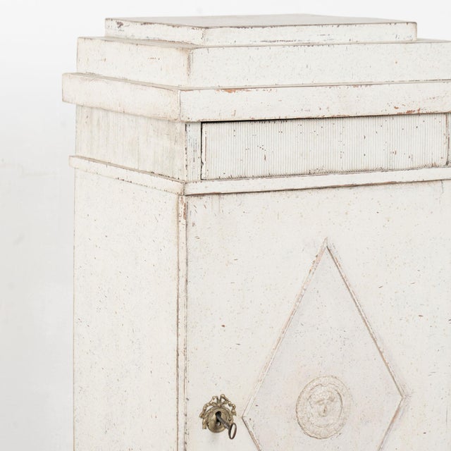 Wood 19th Century Swedish White Gustavian Narrow Cabinet For Sale - Image 7 of 12