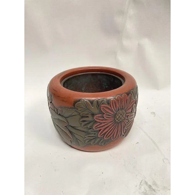 Japanese Meiji Era Lacquer Pot, 1900s For Sale - Image 7 of 9