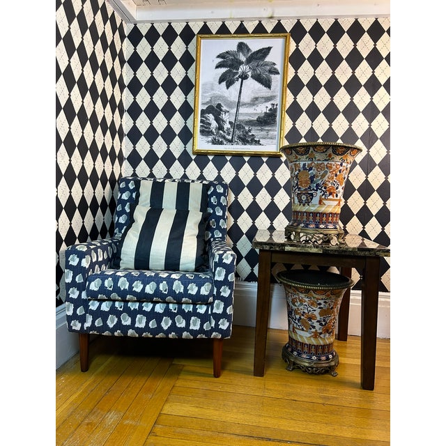 Large Japanese Imari Porcelain Vases With Bronze Mounts - Vintage Pair Indoor Outdoor Planters For Sale - Image 13 of 14