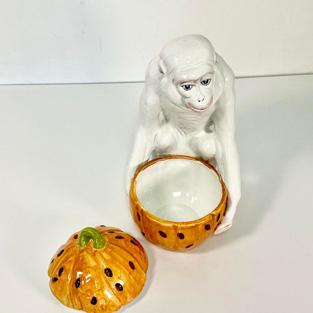 1950s Vintage Majolica Chinoiserie Hollywood Regency Figural Monkey With Pumpkin After Chelsea House, Halloween & Thanksgiving For Sale - Image 15 of 18