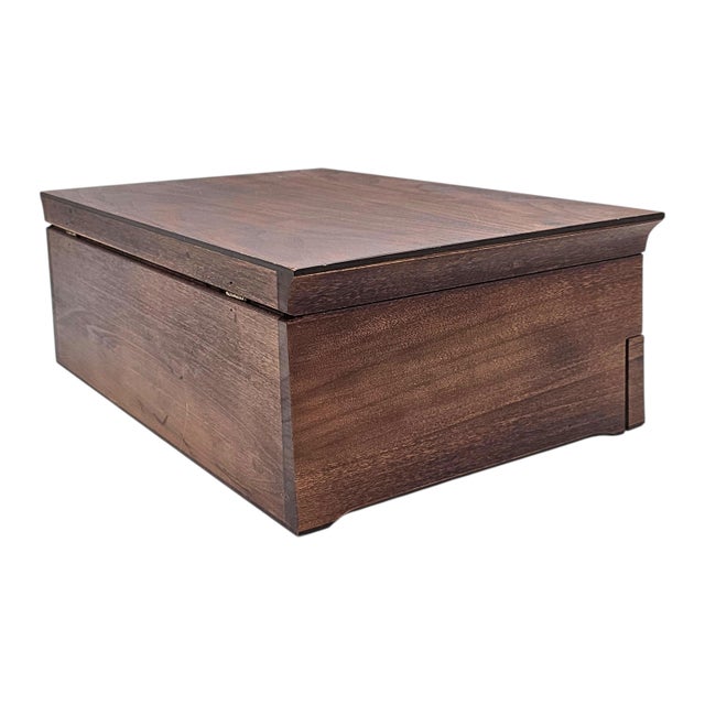 Mid 20th Century 1847 Rogers Bros Garland Silverplate Flatware Service — 80pc With Wood Chest For Sale - Image 5 of 13