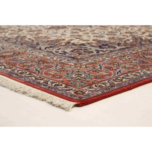 Middle Eastern Rug in Wool and Silk For Sale - Image 5 of 7