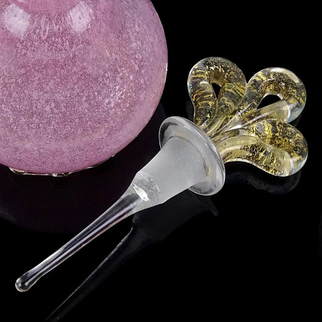 Vintage Seguso Vetri d'Arte Murano Pulegoso Pink Ornate Gold Flecks Stopper Italian Art Glass Perfume Bottle For Sale In Orlando - Image 6 of 10