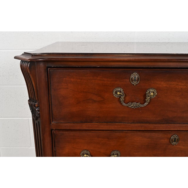 Henredon Georgian Carved Mahogany Seven-Drawer Dresser or Credenza For Sale - Image 9 of 13