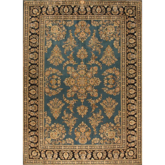 Middle Eastern Rug in Wool For Sale - Image 10 of 10