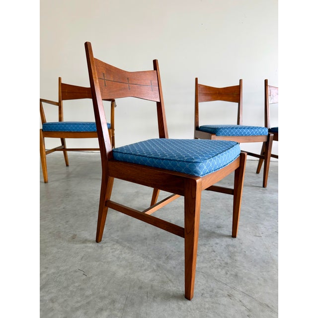 Wood Mid-Century Modern Tuxedo Walnut Dining Chairs, Attributed to Lane, Set of 6 For Sale - Image 7 of 10
