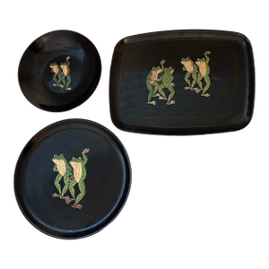Vintage Mid-Century Modern Couroc of Monterey, California ‘Frog Trio’ Hand Inlaid in Wood & Brass, Green With Spots & a Lively Attitude- A Serving Set