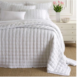 Pine Cone Hill by Annie Selke Lush Linen White Puff, Full/Queen For Sale