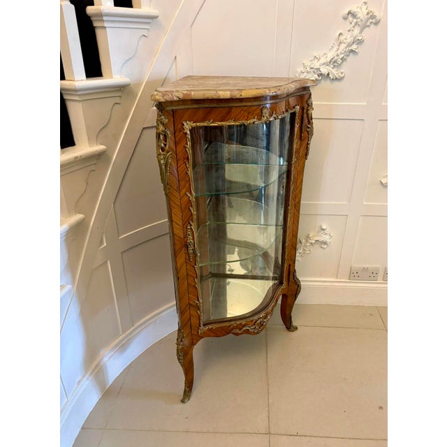 Antique French Kingwood Serpentine Corner Display Cabinet with Marble Top and Ormolu Mounts, 1860 For Sale - Image 4 of 12