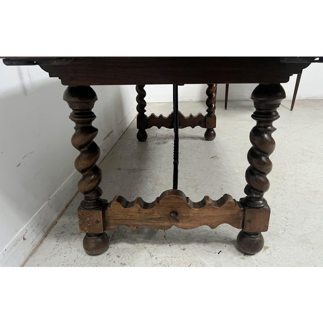 Monastery Table with Twisted Legs in Walnut, 1800s For Sale - Image 15 of 18